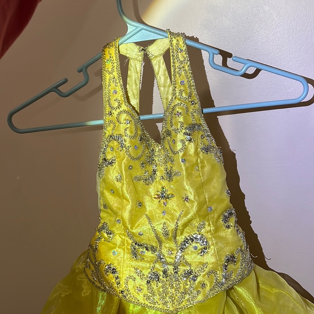 Perfect angel cupcake dress.